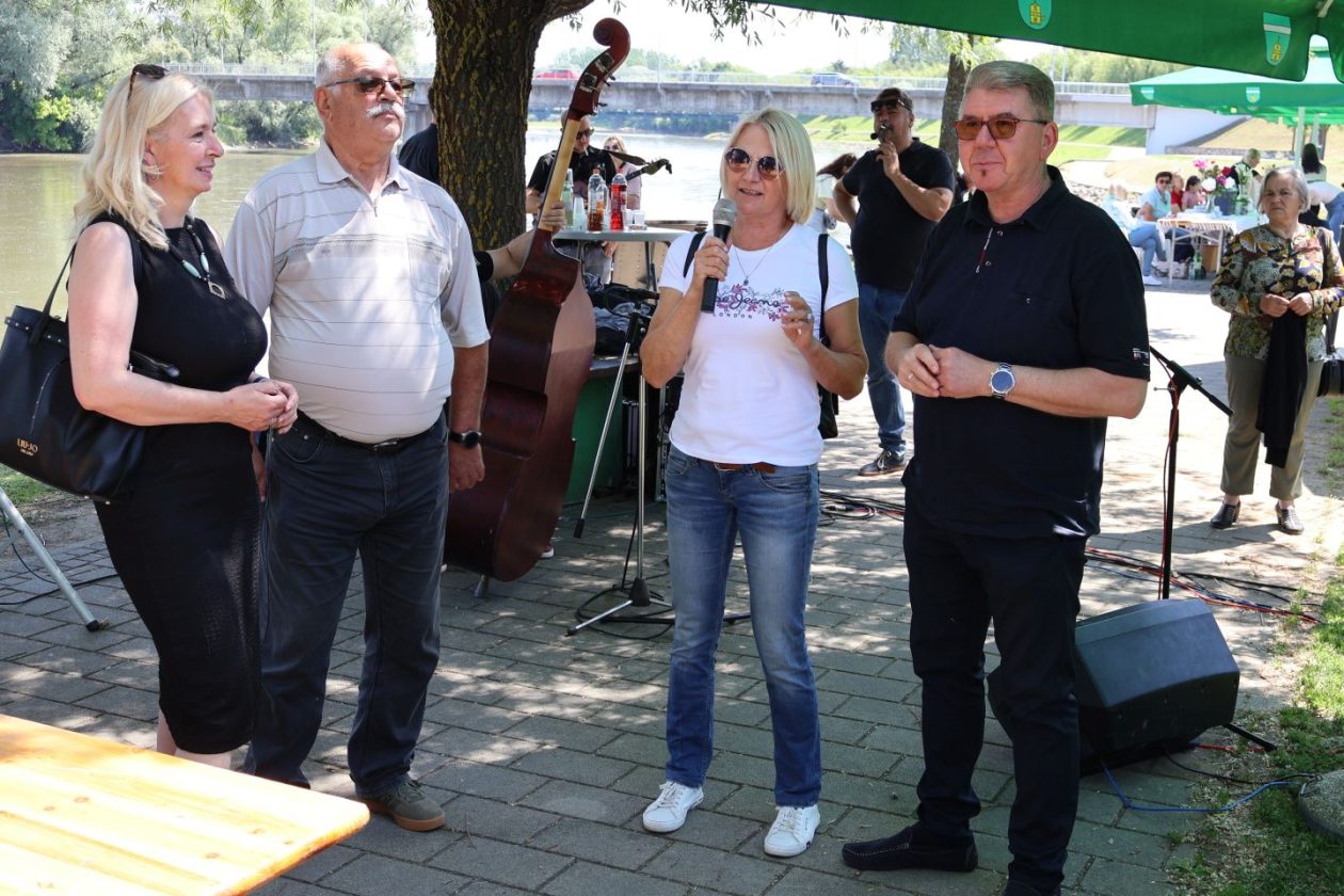 „Što smo, kaj smo i kak kuhamo“, (8)