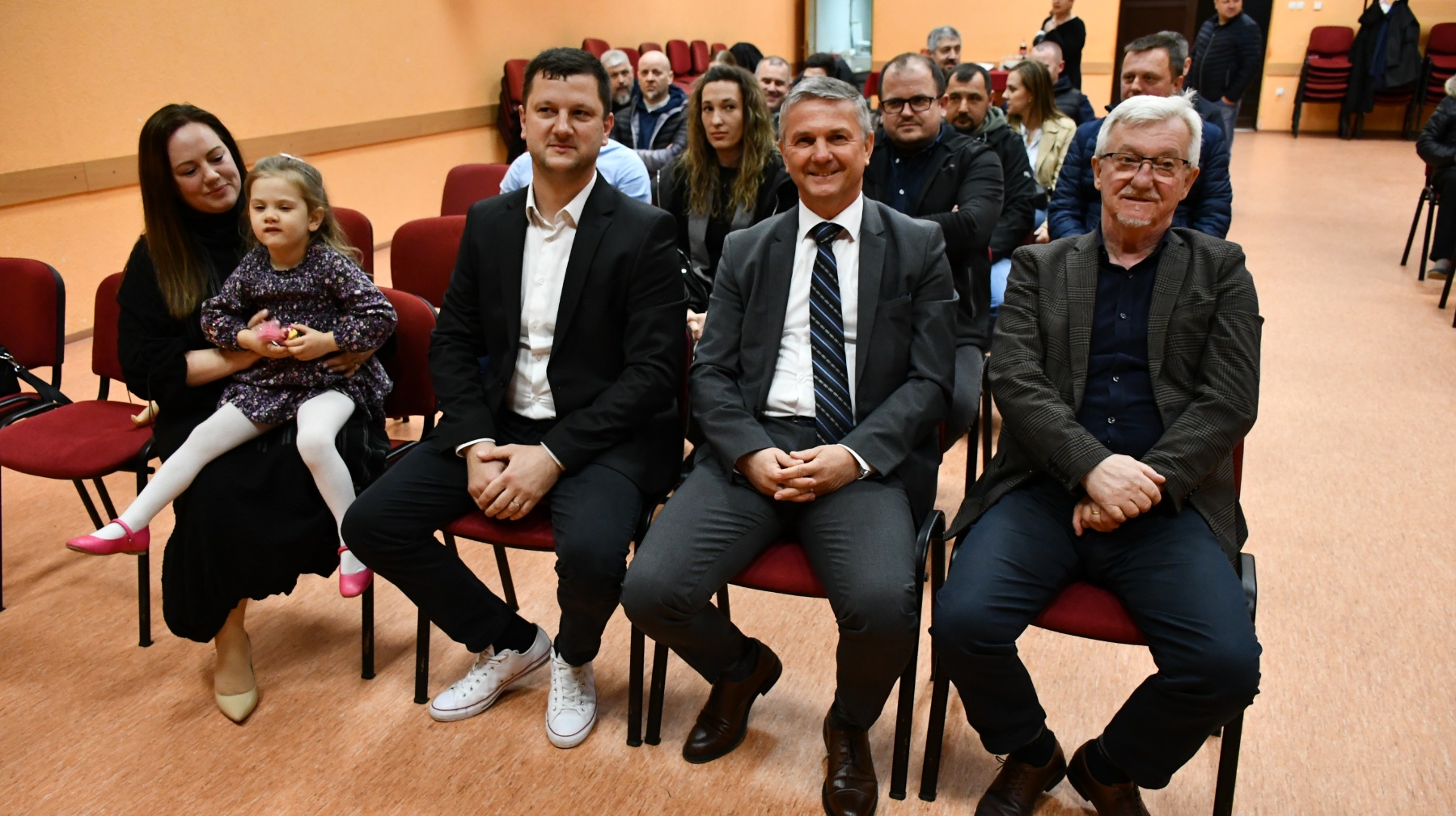 Petar Janušić (HNS) kandidat za načelnika Općine Belica (14) Petar Janušić (HNS) kandidat za načelnika Općine Belica (14)