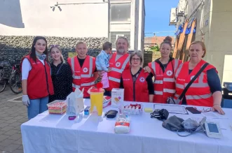 prelog,crveni križ prelog,crveni križ