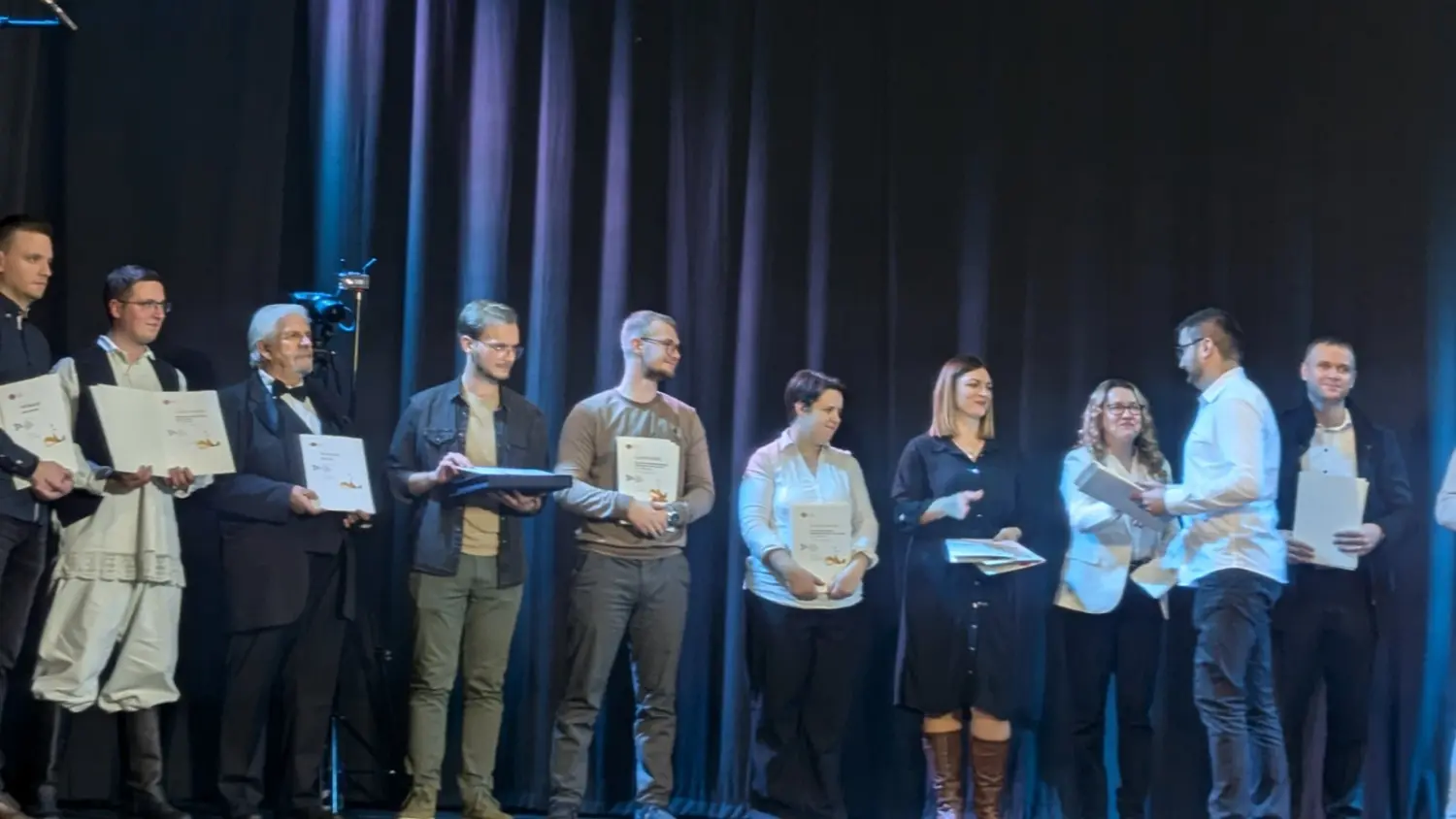 0-02-05-92ed5d9318510581496539e83d99489c8305f292e5b4dab5279de25e9929b88a_e4ae8035eb260fb9 0-02-05-92ed5d9318510581496539e83d99489c8305f292e5b4dab5279de25e9929b88a_e4ae8035eb260fb9