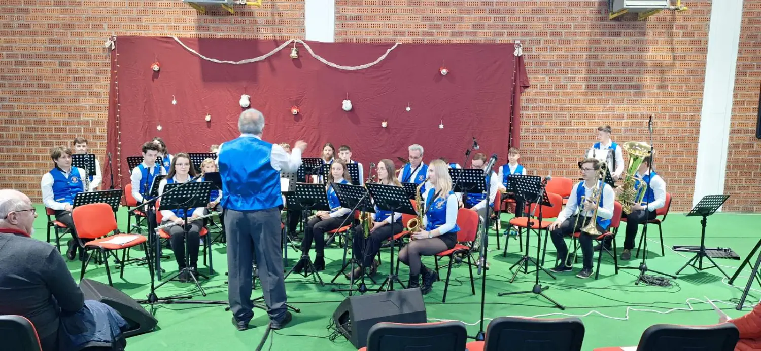 0-02-05-a35047db3b935f4ddc472cd98207a388127fc1954a9b4cacdef7c485f02b6278_f90d117870509101 0-02-05-a35047db3b935f4ddc472cd98207a388127fc1954a9b4cacdef7c485f02b6278_f90d117870509101