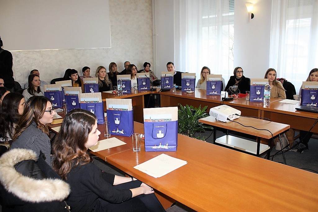 GRAD ČAKOVEC Potpisani ugovori o stipendiranju studenata