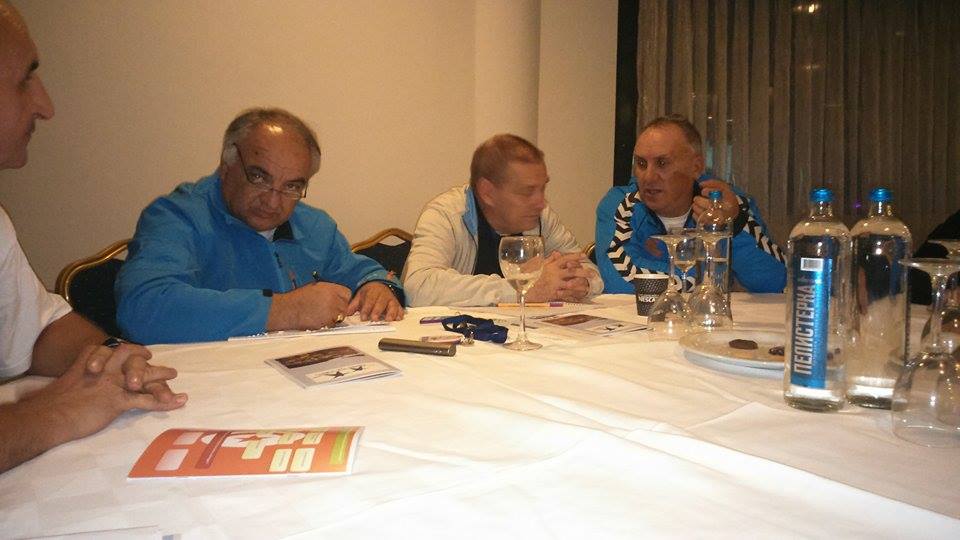 1083381559289400084008810311805