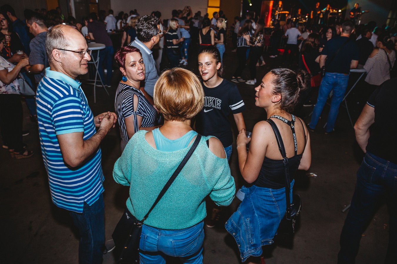 VIDEO I FOTO Neda Ukraden u Nedelišću okupila fanove svih generacija
