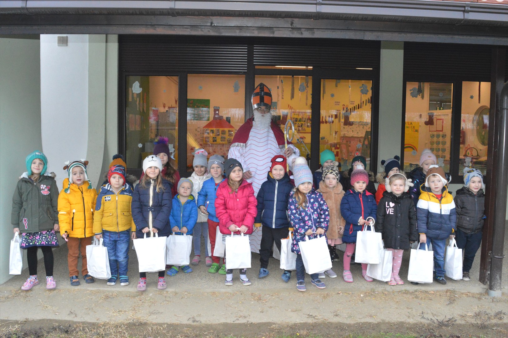 Sveti Nikola u Dječjem vrtiću Kotoriba mališane razveselio poklonima
