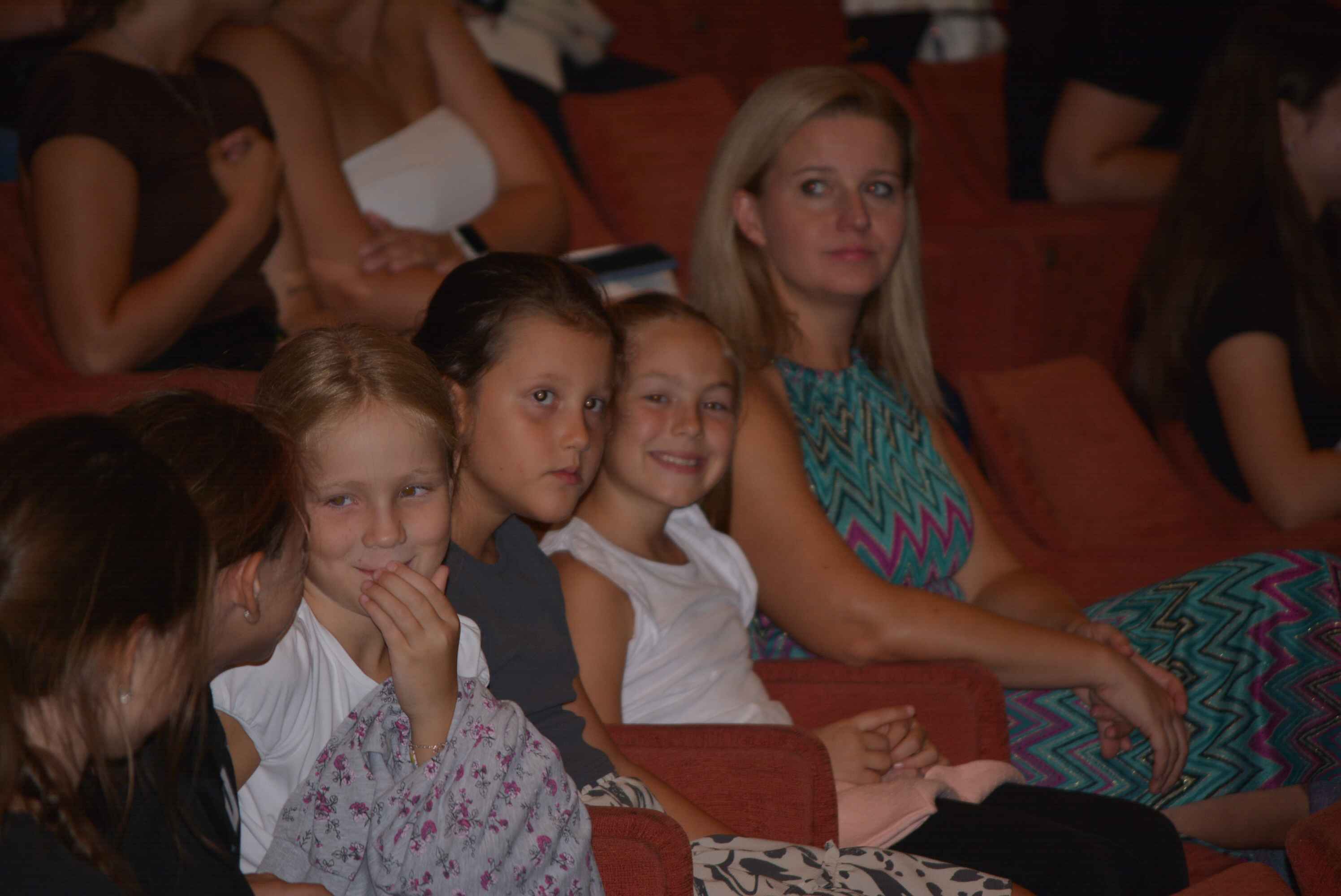 VIDEO I FOTO Izniman 8. Zrinski Art Festival: Trash Art, ples i čarolija u Čakovcu