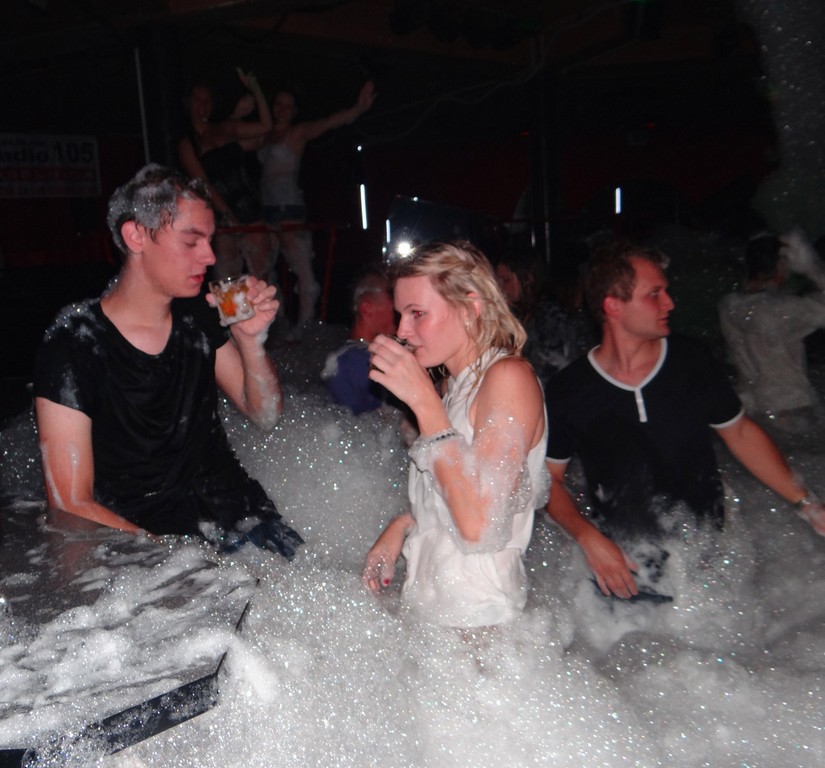 slika0101636732 Pjena party u Šampionu (Subota, 16.8.2014.)