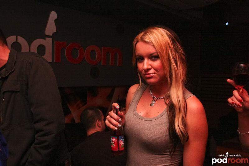 slika0014 Podroom (Subota, 17.11. – Pop Mash & House Smash – DJ Nixou)