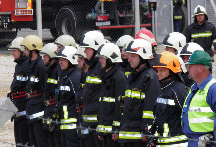 p5200498115862147811