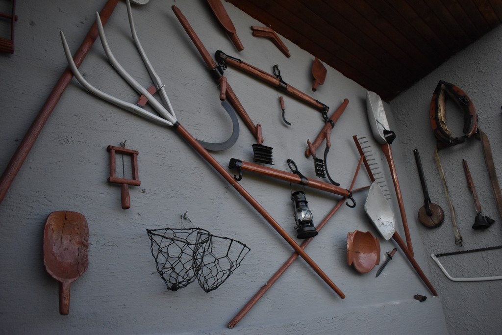 VRIJEDNA ZBIRKA OBITELJI VUJIĆ IZ NOVAKOVCA Duh prošlih vremena šapće sa zidova