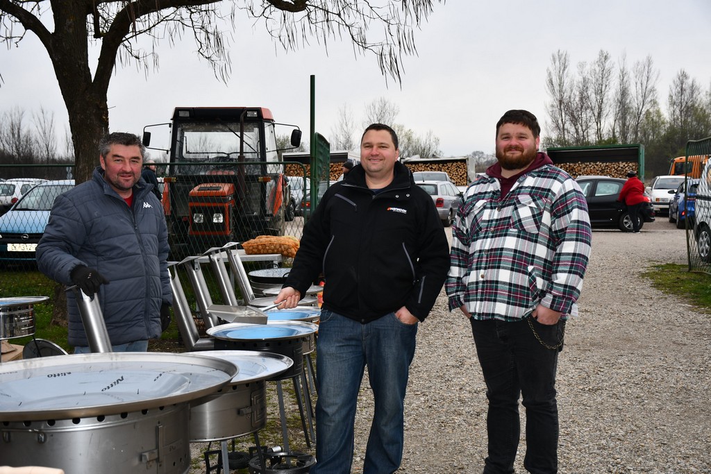 Prohladno jutro na čakovečkom sajmu, no bogata ponuda nije izostala