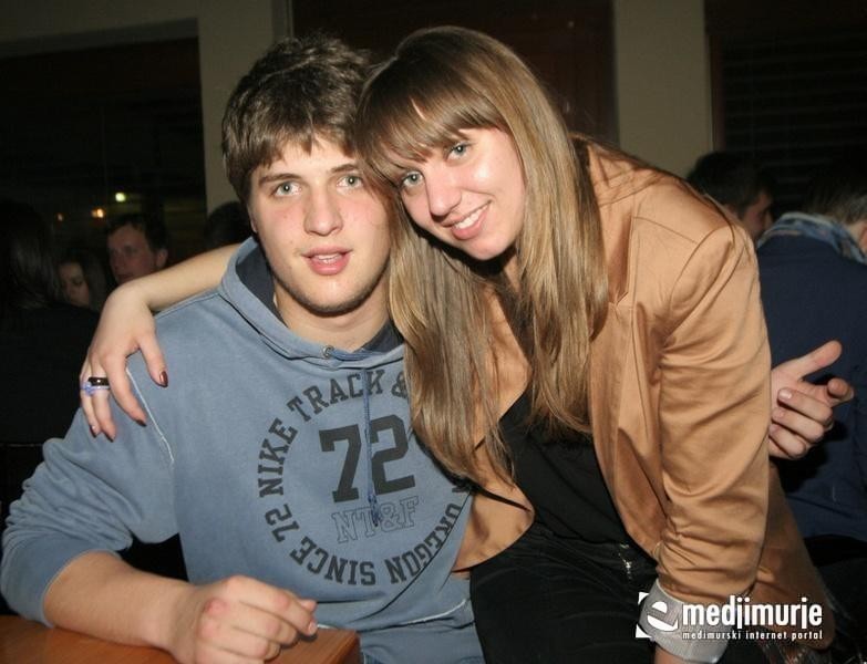 slika0043 Arcus (Subota, 21.4.2012) slika0043 Arcus (Subota, 21.4.2012)