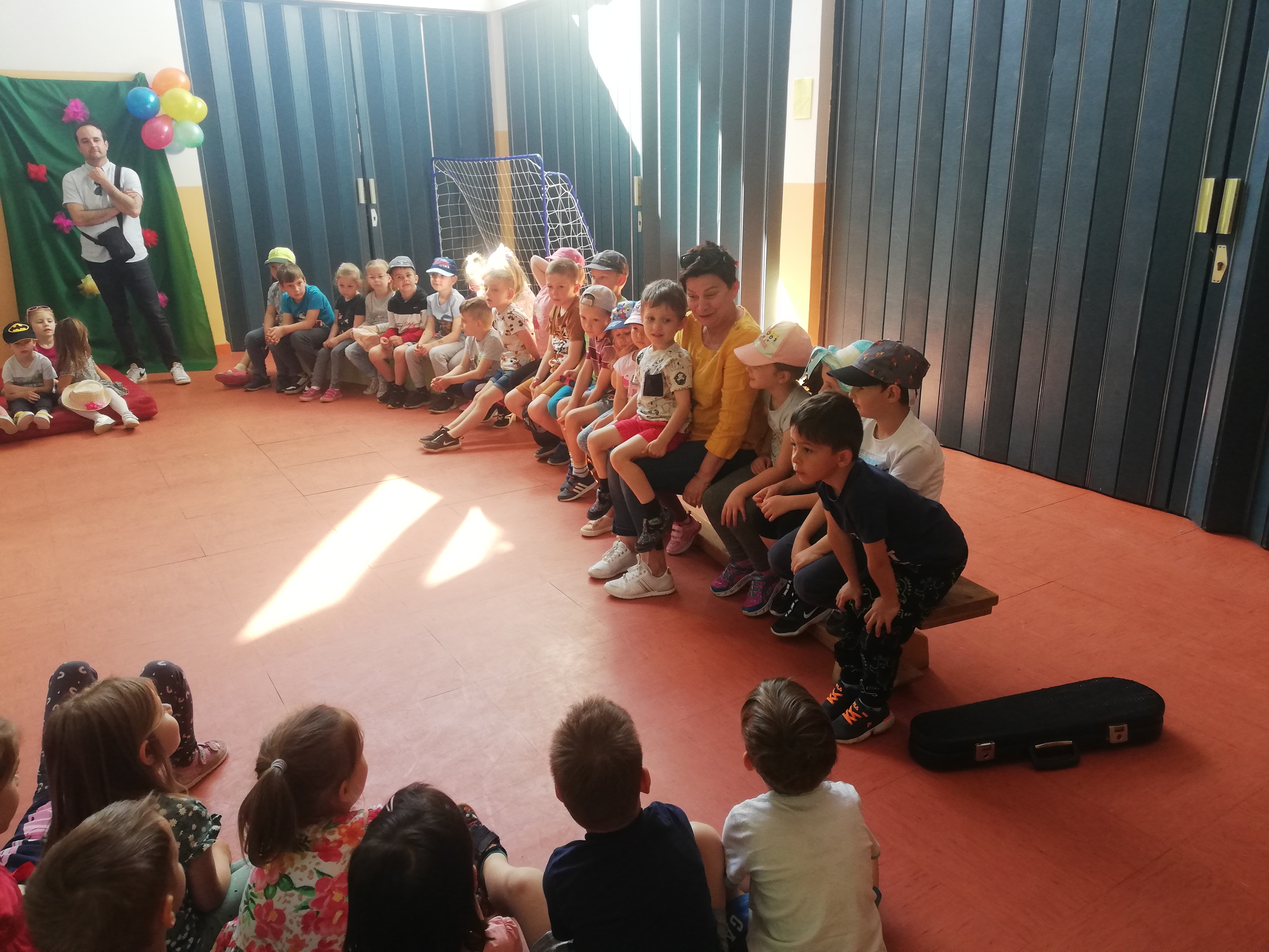 Djeca iz vrtića Pčelice posjetila nove prijatelje iz vrtića Cipelica