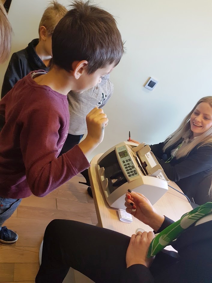 20171120105029364244