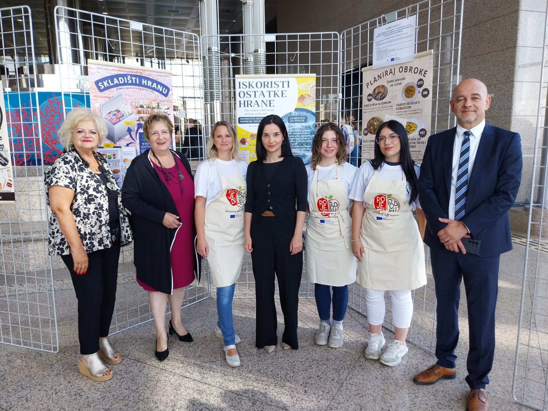 FOTO ETŠ osvojila najviše bodova u jednoj od sedam sekcija na izložbi ‘Otpad od hrane u kućanstvu’