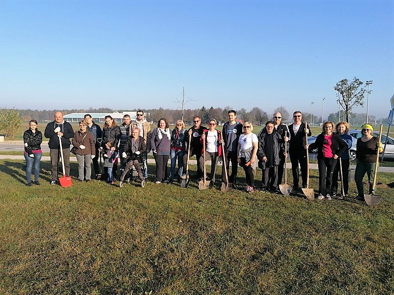 BRAVO, MEĐIMURCI U akciji sadnje drveća na širem čakovečkom području posađeno stotine novih stabala BRAVO, MEĐIMURCI U akciji sadnje drveća na širem čakovečkom području posađeno stotine novih stabala