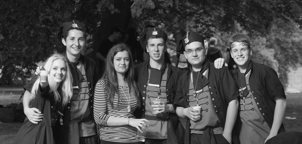 1121413188084886197297042847309