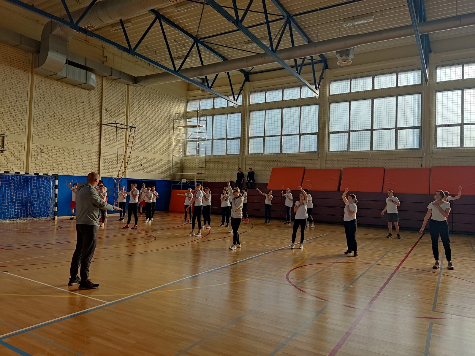 Ante Goleš u čakovečkoj Gimnaziji održao radionice i seminar o toleranciji, nenasilju i samoobrani