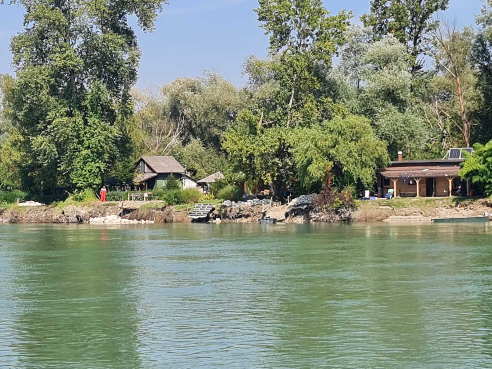 Bespravna gradnja uz Dravu