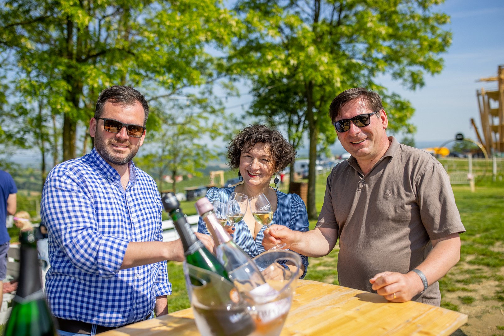 Na Mađerkinom bregu održan Pjenušavi doručak u vinogradu