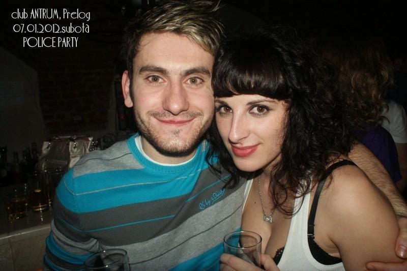 slika0094 Antrum (Subota, 7.1.2012) slika0094 Antrum (Subota, 7.1.2012)