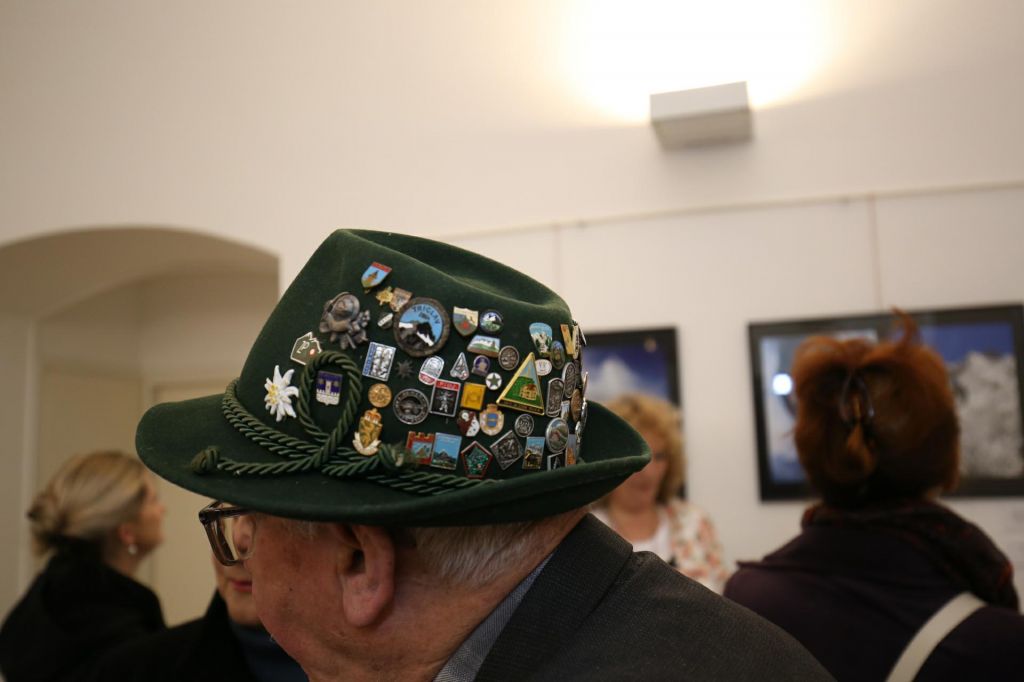 2770816510214156379640431994337