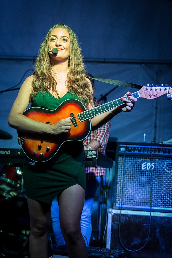 Atraktivne i seksipilne Učiteljice dobro zagrijale šator na Šuderici u Goričanu