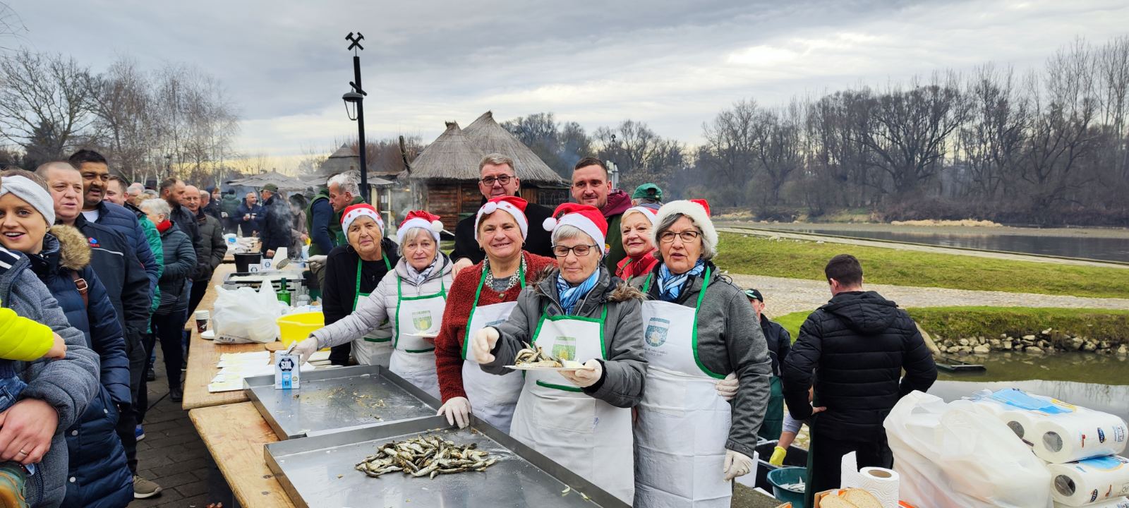Nastavljena tradicija: Podjela prženih ribica na Badnje jutro na Šetnici svete Barbare