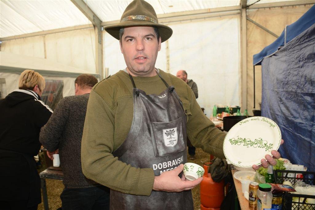 Donjodubravčani oduševili svojim specijalitetima u Mađarskoj