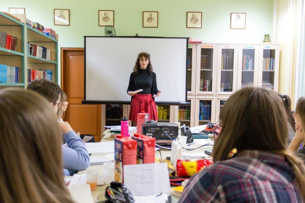 ŠKOLSKA GOVORNICA Trening iz govorničkih vještina za međimurske srednjoškolce u Tehničkoj školi Čakovec ŠKOLSKA GOVORNICA Trening iz govorničkih vještina za međimurske srednjoškolce u Tehničkoj školi Čakovec