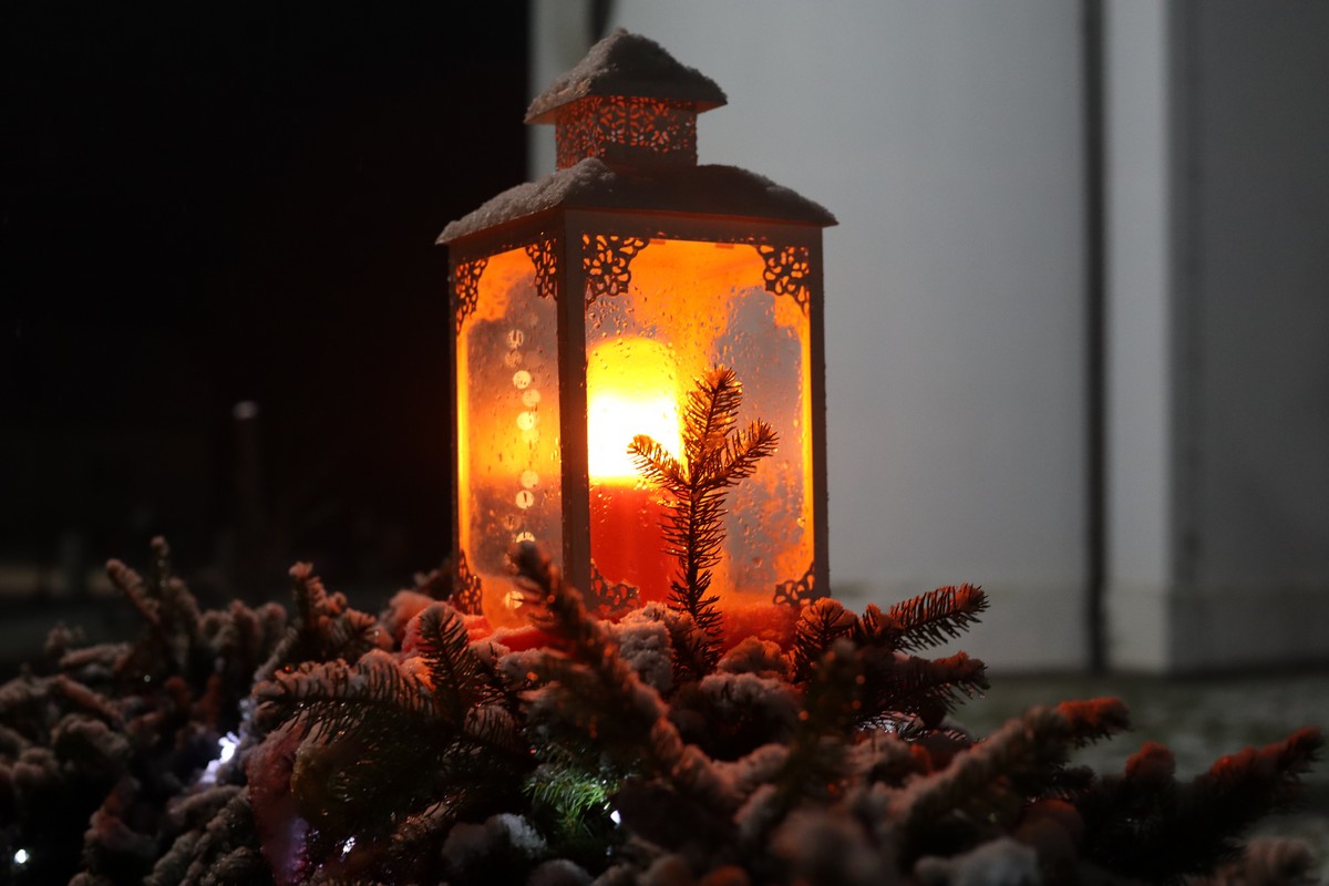 SVETI MARTIN NA MURI Paljenjem prve adventske svijeće započelo je najradosnije doba u godini