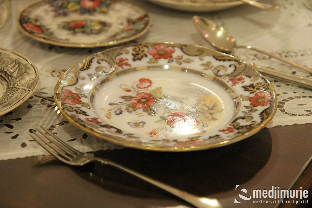 nocmuzejacakovec0099347133