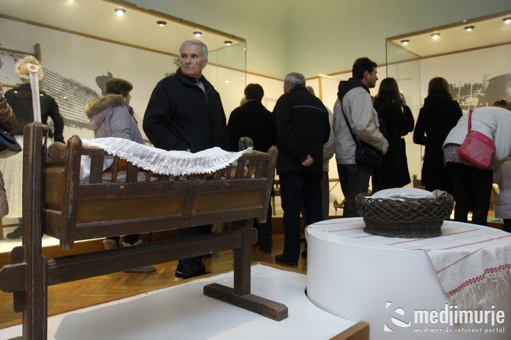 nocmuzejacakovec0060812667