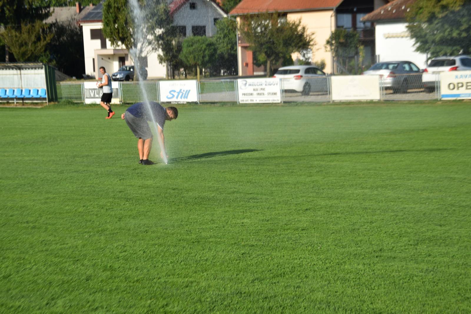 Navodnjavanje i zamjena reflektora na nogometnim terenima NK-a Dubravčan