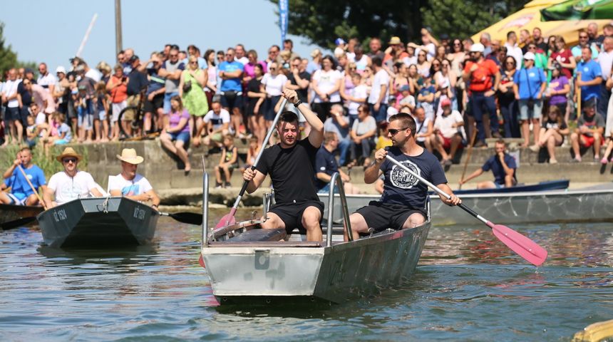 Lov na labuđe pero – atraktivno natjecanje koje je osvojilo ne samo Međimurje, već i Hrvatsku! Lov na labuđe pero – atraktivno natjecanje koje je osvojilo ne samo Međimurje, već i Hrvatsku!