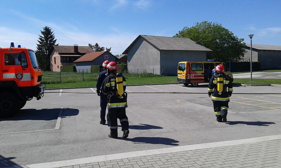 1120516111244242909167206213449