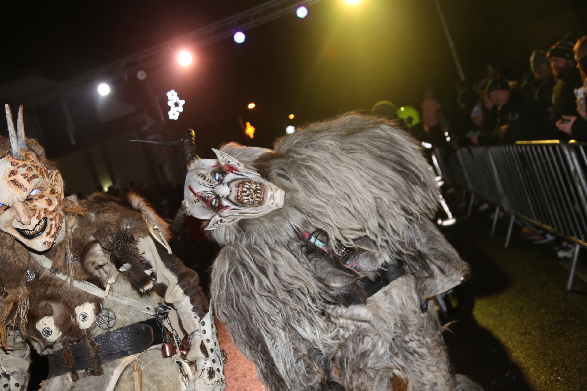 BILO JE ZANIMLJIVO Svetomartinski Krampuslauf opet oduševio brojne posjetitelje BILO JE ZANIMLJIVO Svetomartinski Krampuslauf opet oduševio brojne posjetitelje