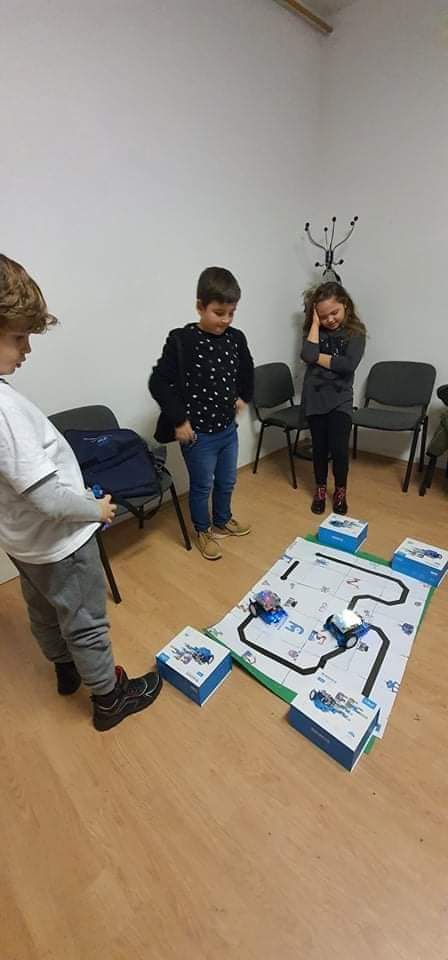 Izvrstan početak nove sezone za robotičare Udruge žena Pretetinec