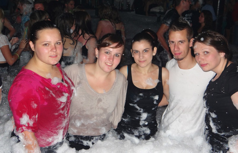 slika0092176829 Pjena party u Šampionu (Subota, 16.8.2014.)