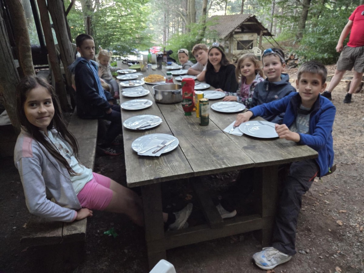 06-01 Zajednički ručak