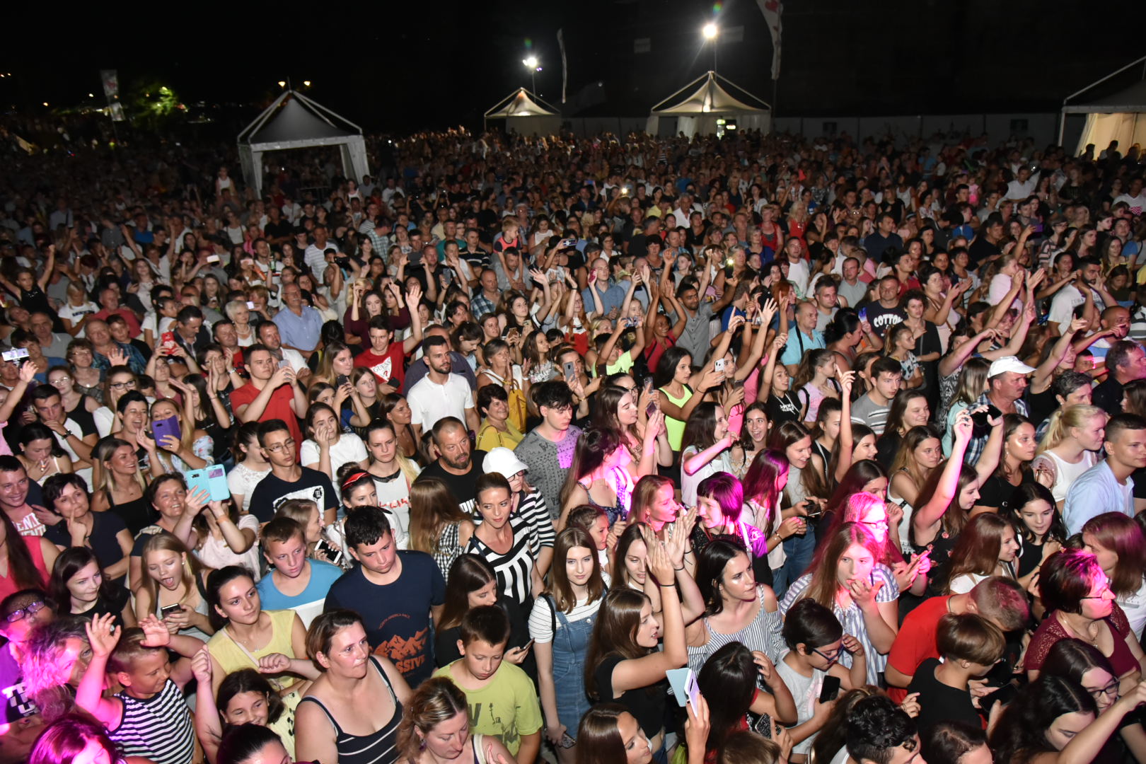 Vrckava Maja Šuput rasplesala publiku u jezeru Staroga Grada