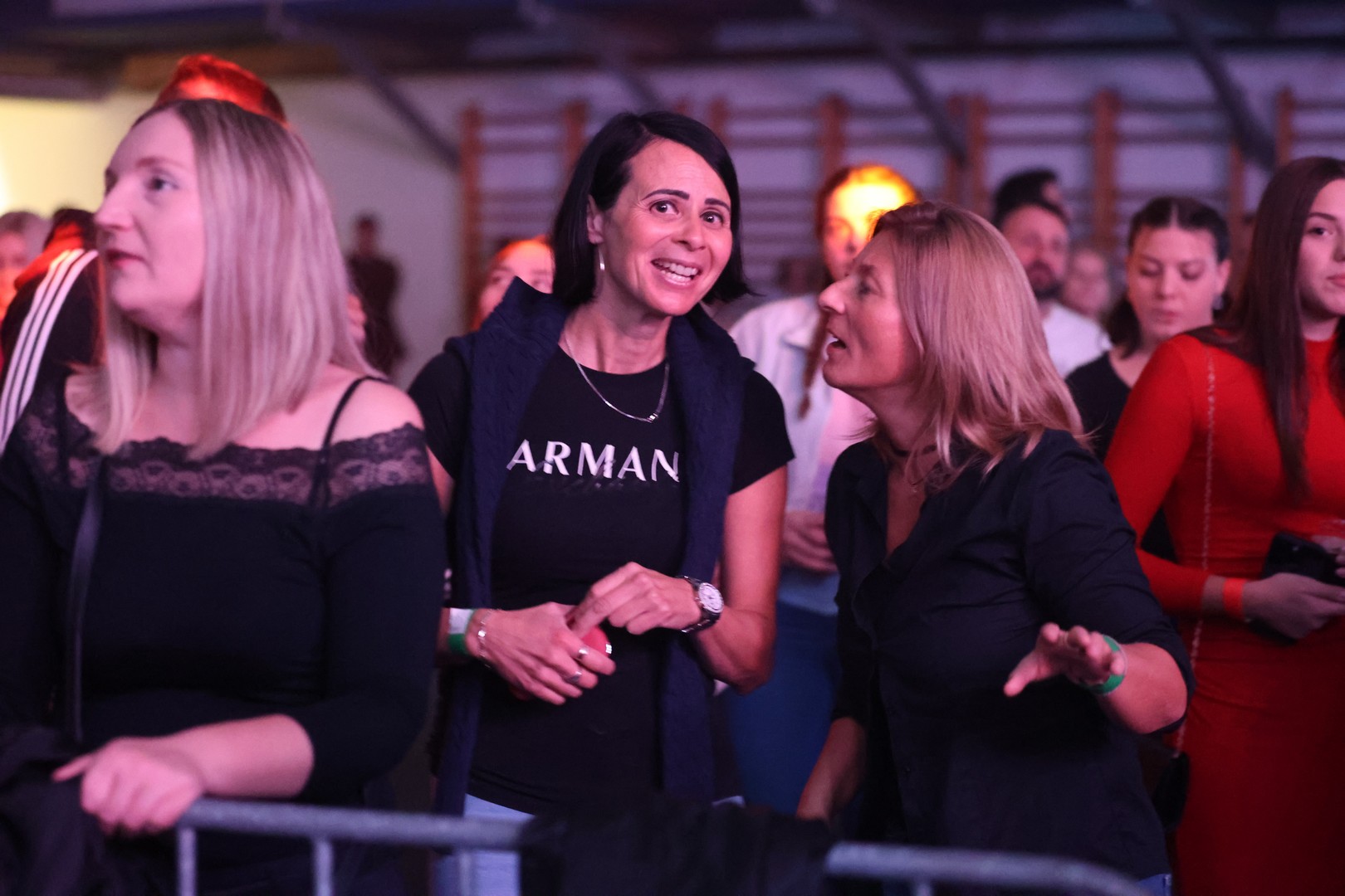 FOTO/VIDEO Grupa Magazin i Boban Rajović otjerali kišnu i tmurnu atmosferu iz Čakovca