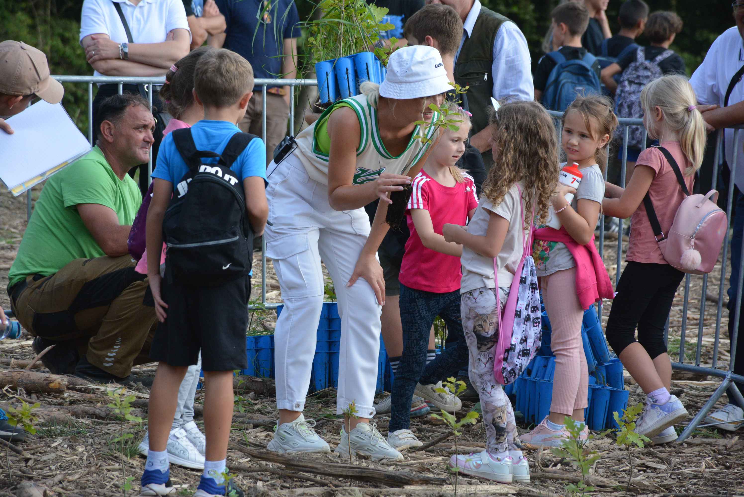 KNEZOVEC Održana velika akcija pošumljavanja u ogranizaciji tvrtke Sobočan