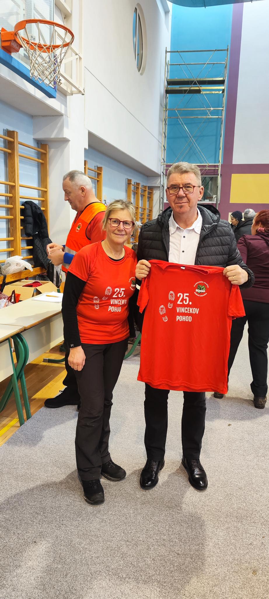 Jubilarni 25. Vincekov pohod Planinarskog društva Bundek na startu okupio čak 2.400 ljudi!