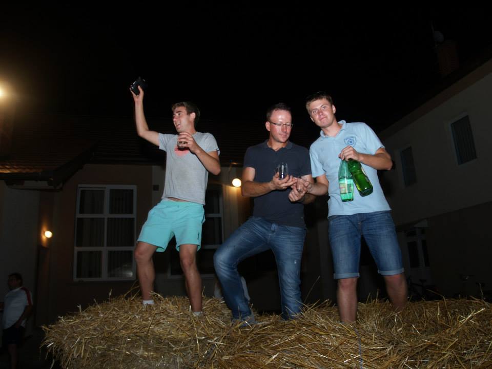 1122251316096025459602896175697