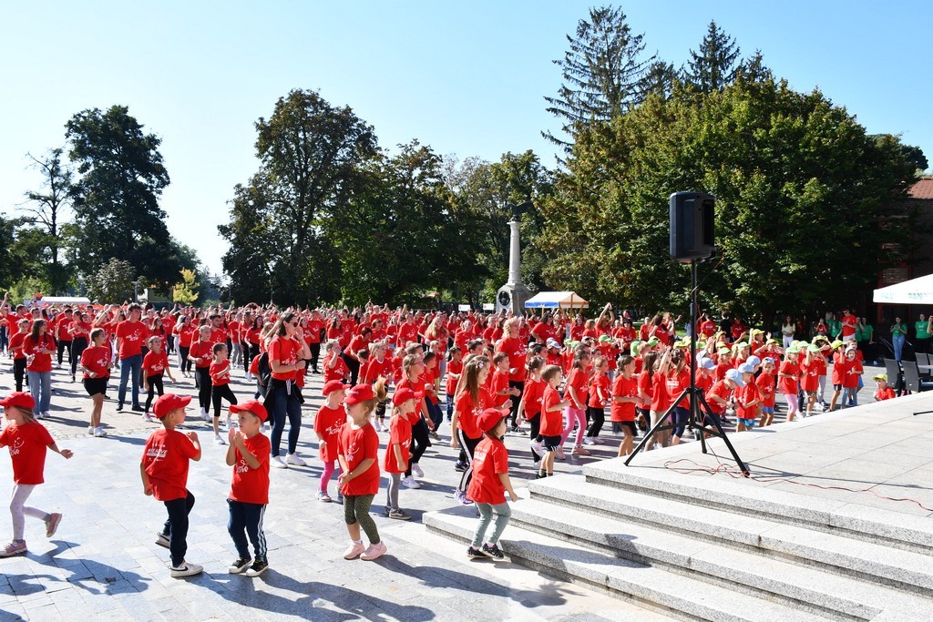 VIDEO I FOTO U središtu Čakovca obilježen Europski tjedan sporta i Svjetski dan srca VIDEO I FOTO U središtu Čakovca obilježen Europski tjedan sporta i Svjetski dan srca