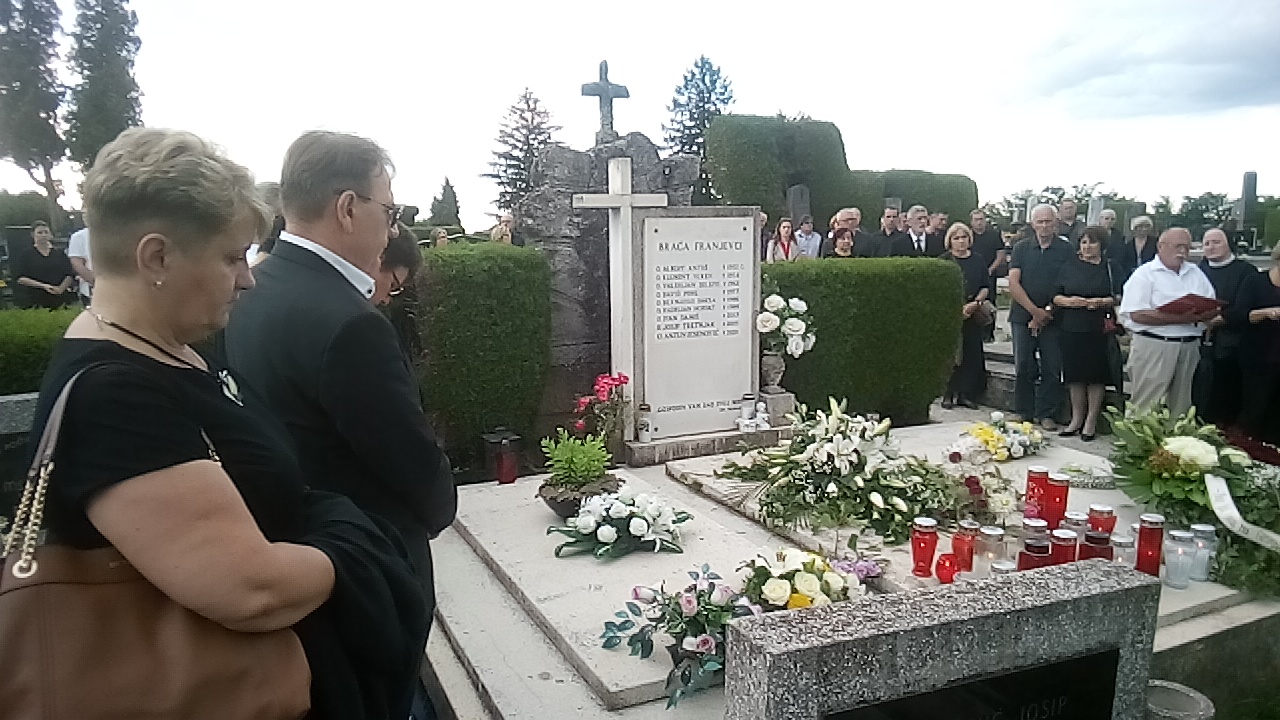 TRI MJESECA NAKON SMRTI Župljani se oprostili od omiljenog fra Antuna Jesenovića