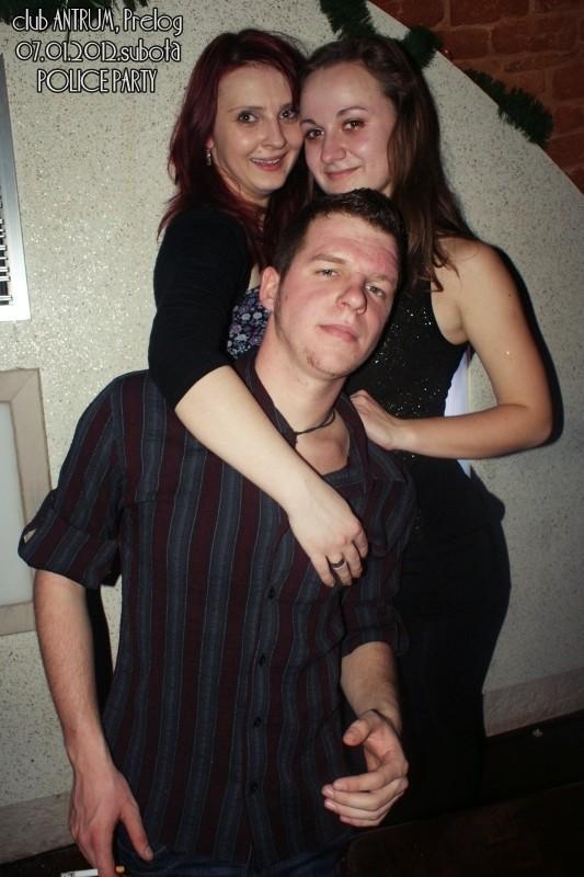 slika0013 Antrum (Subota, 7.1.2012) slika0013 Antrum (Subota, 7.1.2012)