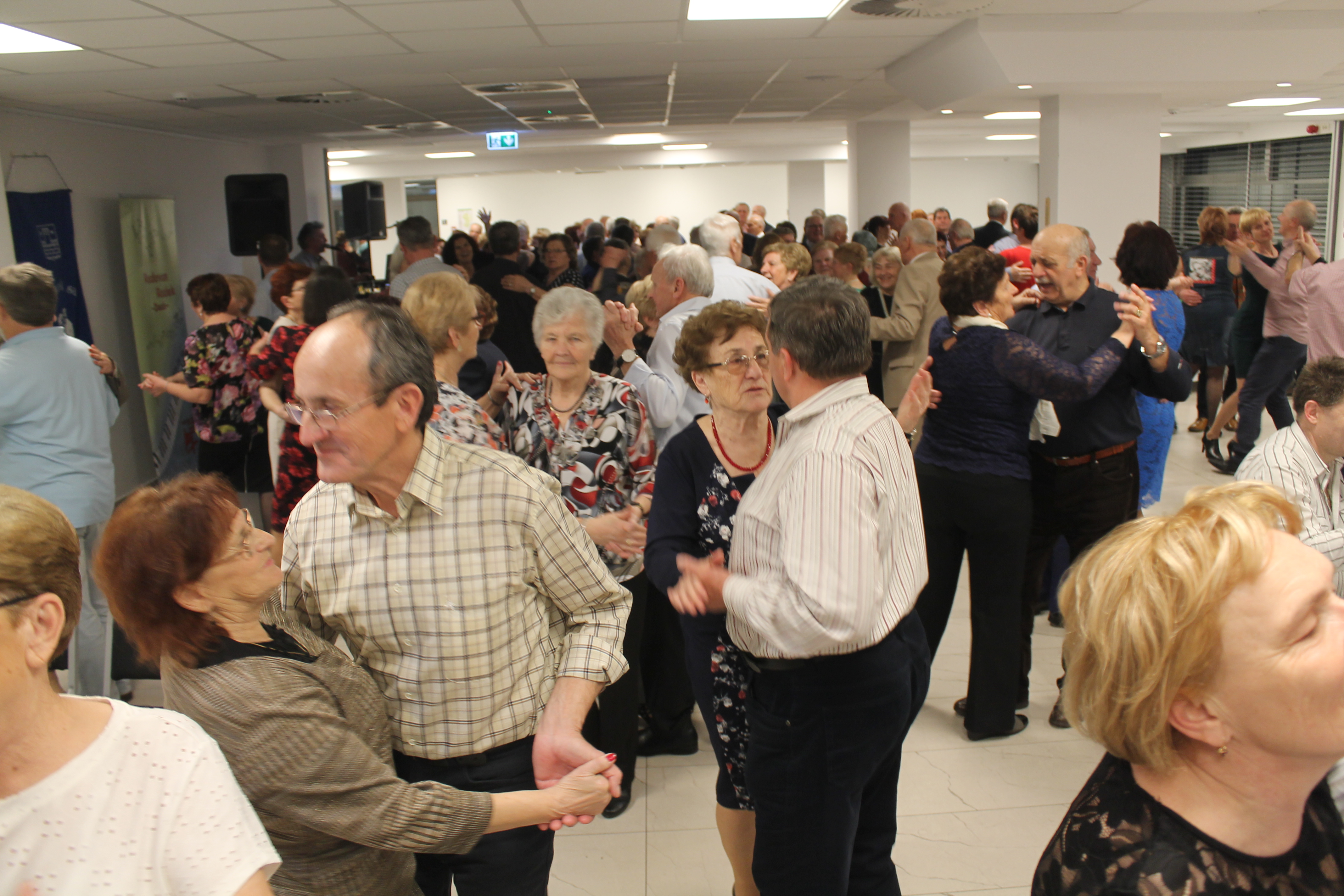 FOTO Međimurski samci znaju prirediti odličnu zabavu, a to su pokazali i na tradicionalnom plesu i druženju