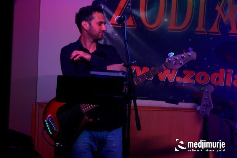 PALADIN 8.10.2011. PALADIN 8.10.2011.